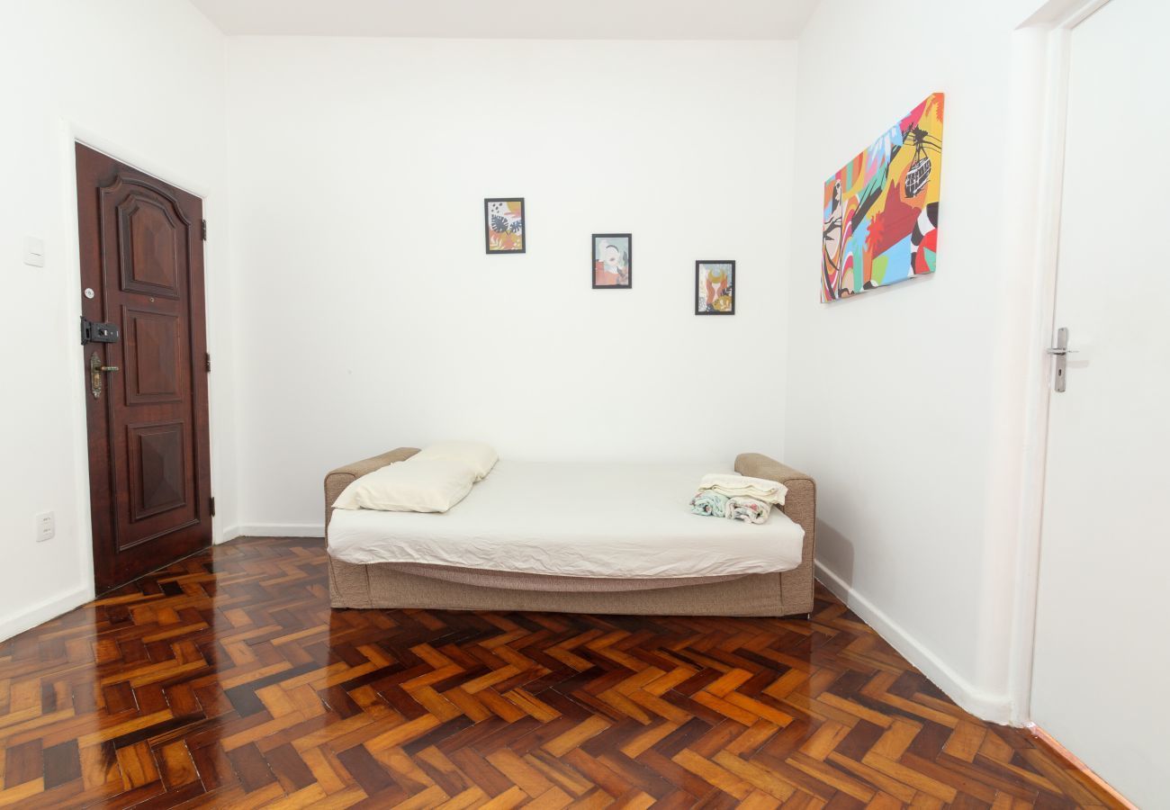Apartamento em Rio de Janeiro - NS604| quarto e sala á 400m da praia