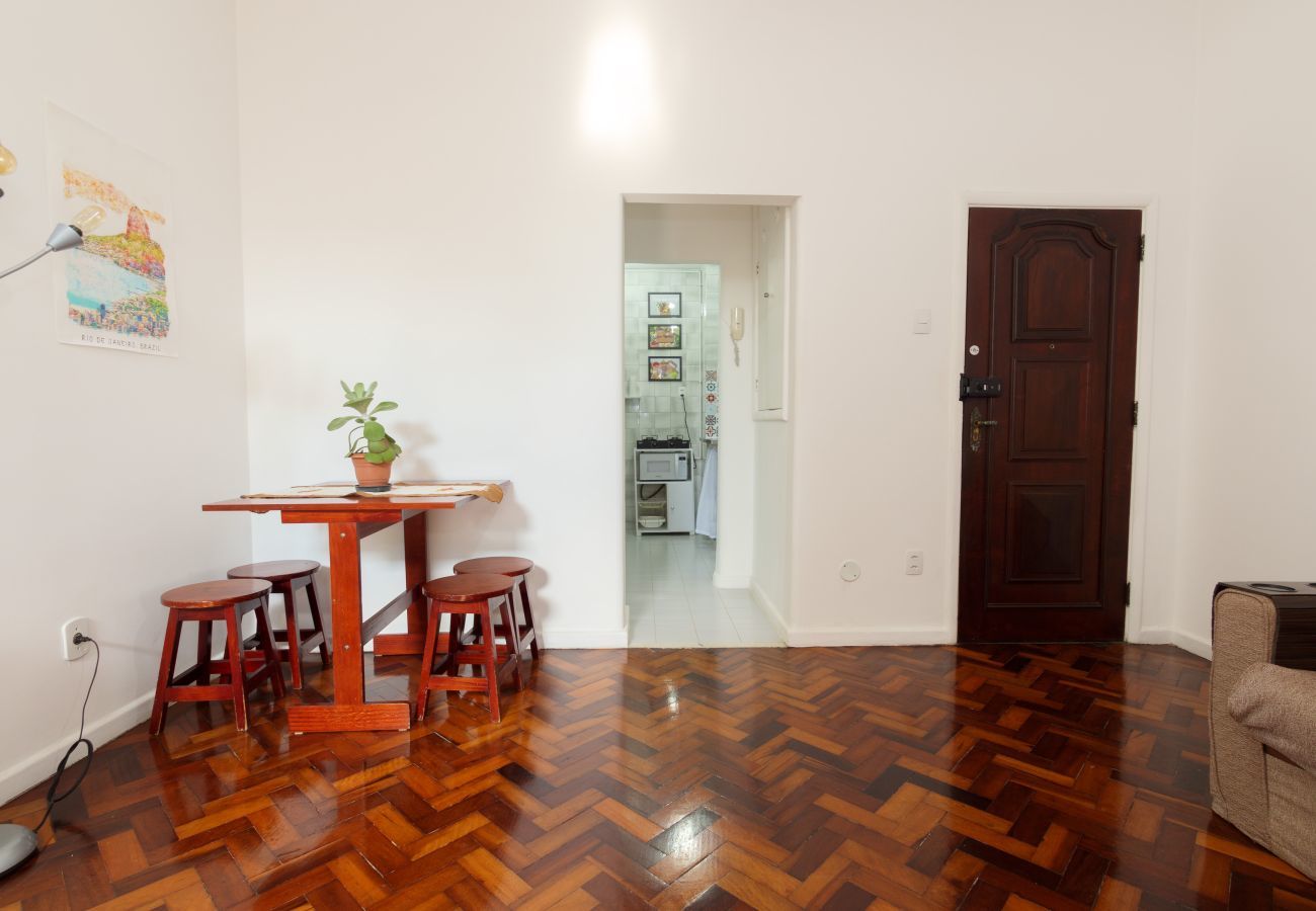 Apartamento em Rio de Janeiro - NS604| quarto e sala á 400m da praia