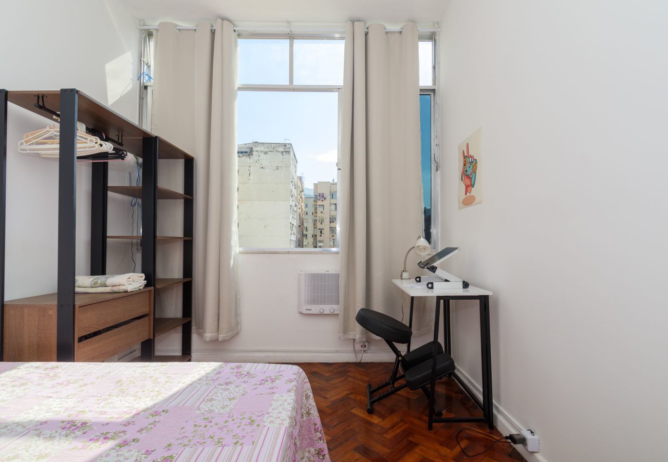 Apartamento em Rio de Janeiro - NS604| quarto e sala á 400m da praia