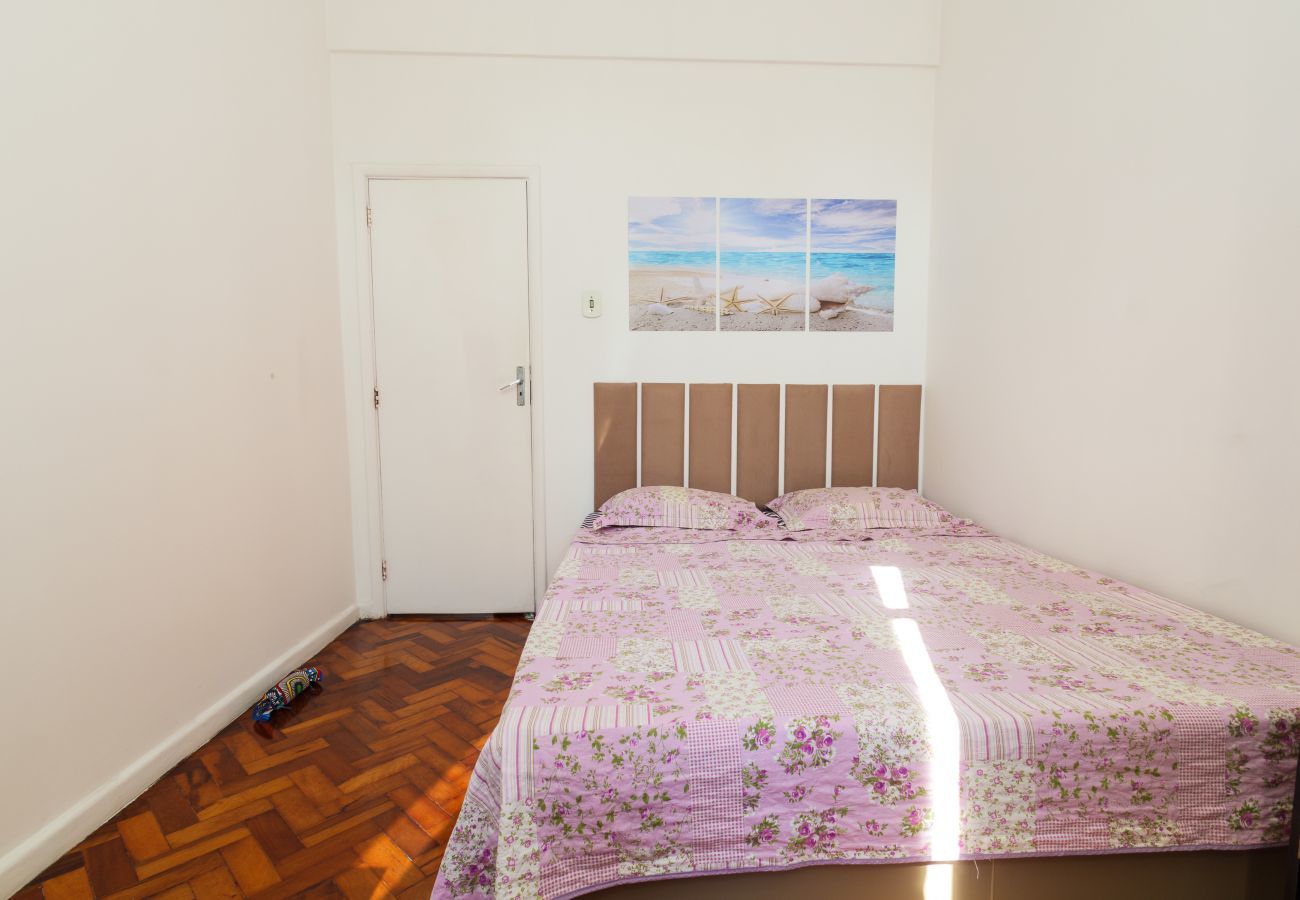Apartamento em Rio de Janeiro - NS604| quarto e sala á 400m da praia