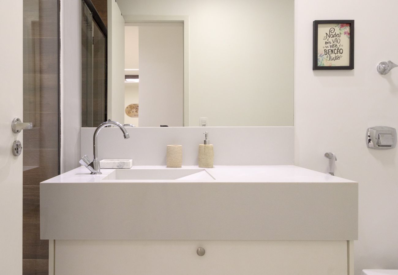 Apartamento em Rio de Janeiro - Dom208|2 quartos em Copacabana, 3 minutos da praia