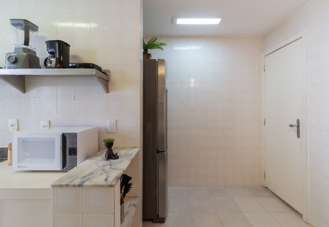 Apartamento em Rio de Janeiro - Próximo do metrô e 10 minutos da praia | MFB302