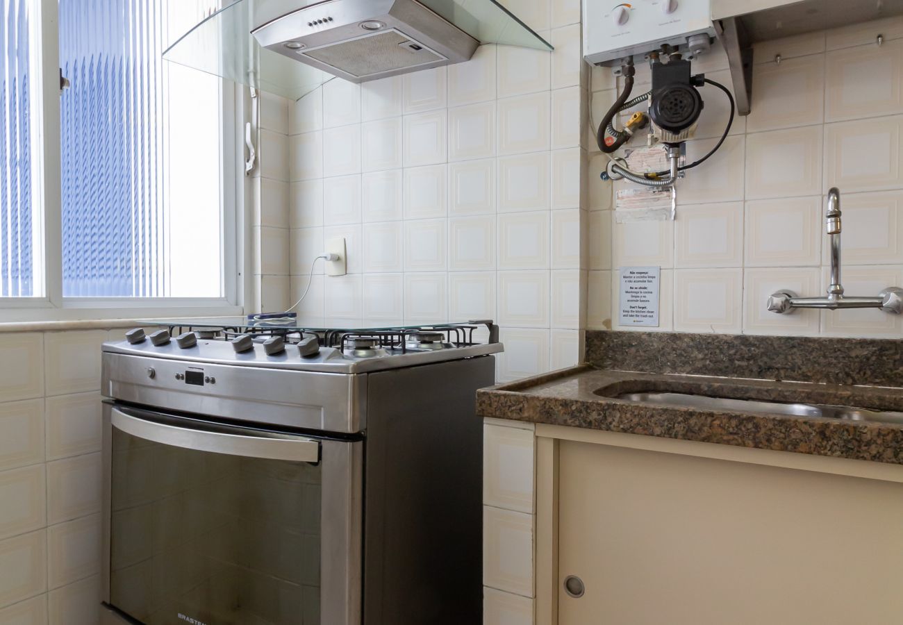 Apartamento em Rio de Janeiro - Próximo do metrô e 10 minutos da praia | MFB302