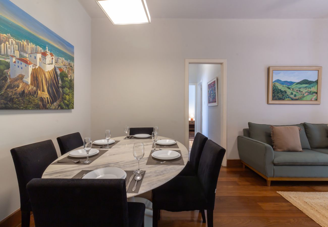 Apartamento em Rio de Janeiro - Próximo do metrô e 10 minutos da praia | MFB302