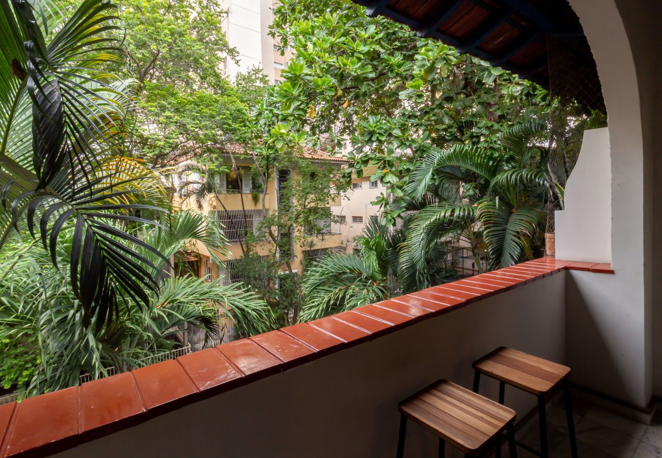 Apartamento em Rio de Janeiro - Próximo do metrô e 10 minutos da praia | MFB302
