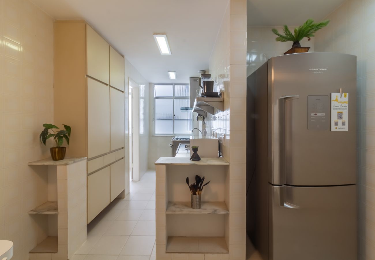 Apartamento em Rio de Janeiro - Próximo do metrô e 10 minutos da praia | MFB302