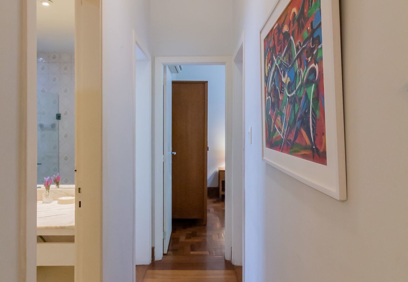 Apartamento em Rio de Janeiro - Próximo do metrô e 10 minutos da praia | MFB302