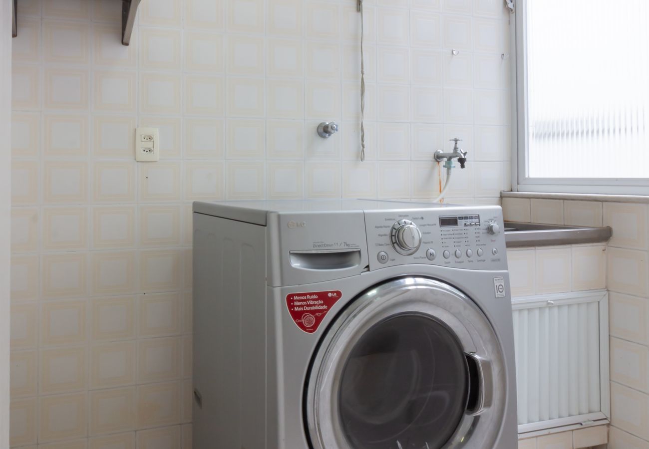 Apartamento em Rio de Janeiro - Próximo do metrô e 10 minutos da praia | MFB302