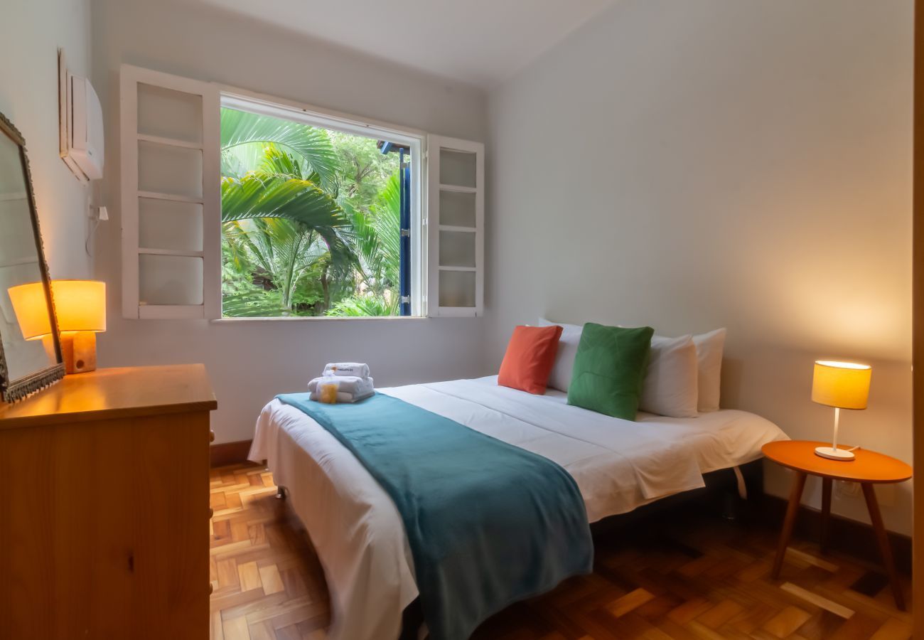 Apartamento em Rio de Janeiro - Próximo do metrô e 10 minutos da praia | MFB302