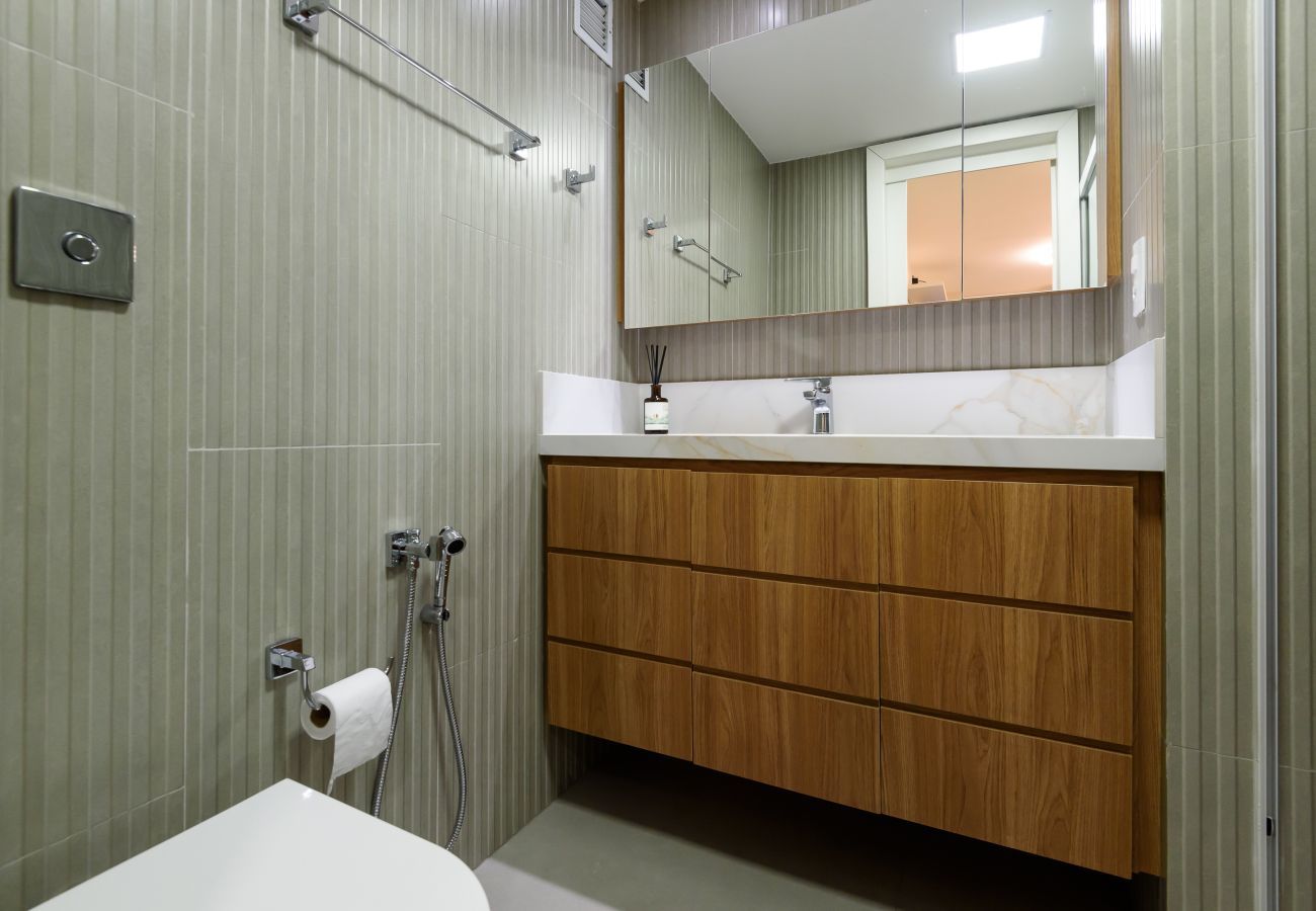 Apartamento em Rio de Janeiro - Albuq103|Apartamento luxuoso no Leblon