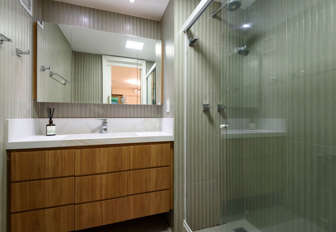 Apartamento em Rio de Janeiro - Albuq103|Apartamento luxuoso no Leblon