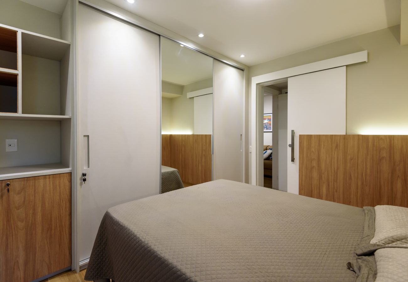 Apartamento em Rio de Janeiro - Albuq103|Apartamento luxuoso no Leblon
