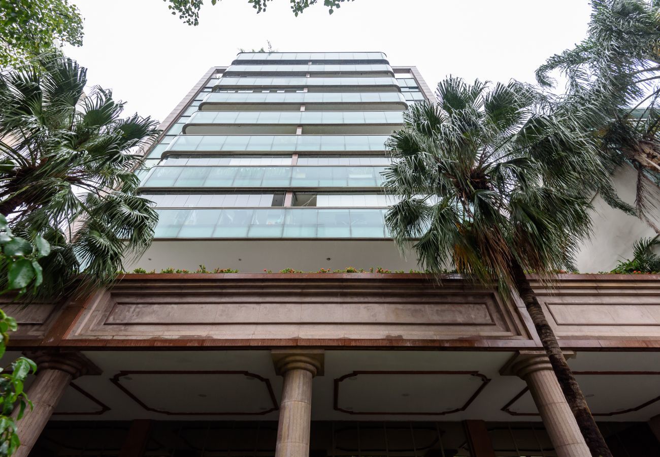 Apartamento em Rio de Janeiro - Albuq103|Apartamento luxuoso no Leblon