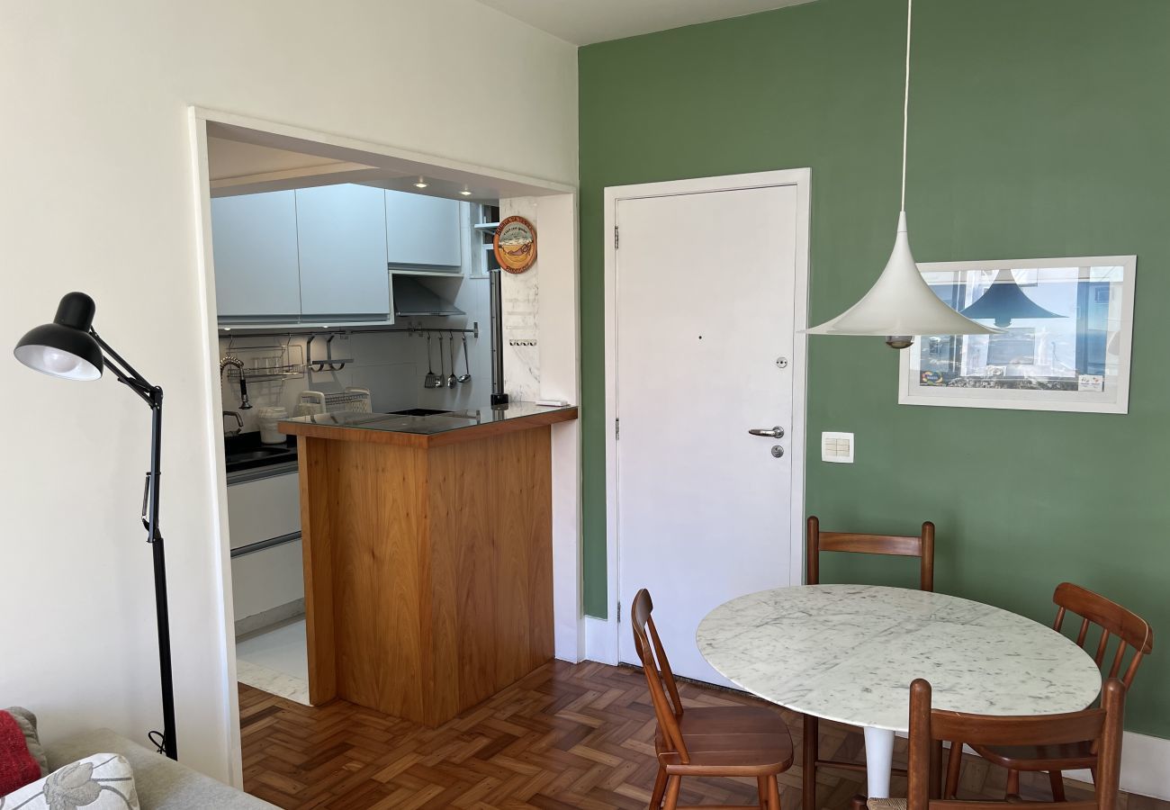 Apartamento em Rio de Janeiro - Jul602|Qto sala em Copa, 2 minutos a pé da praia