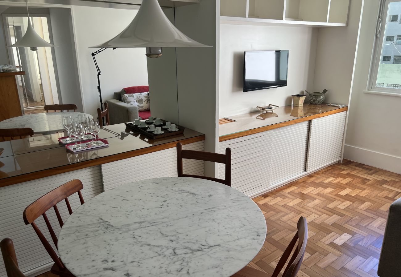 Apartamento em Rio de Janeiro - Jul602|Qto sala em Copa, 2 minutos a pé da praia