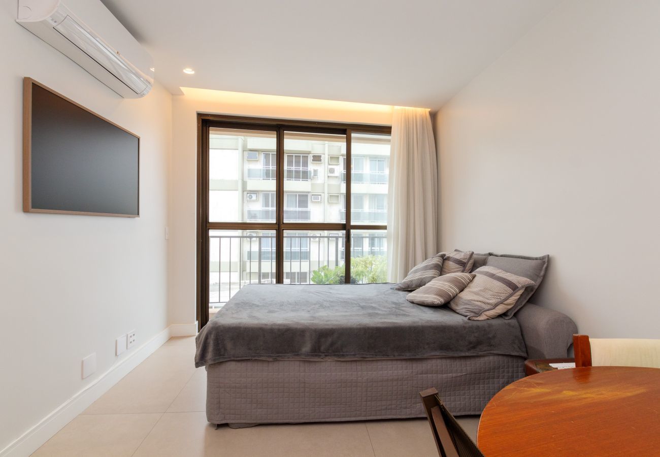 Apart-hotel em Rio de Janeiro - Azevedo606|Flat ao lado da Dias Ferreira + piscina