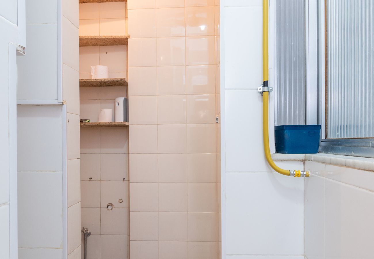 Apartamento em Rio de Janeiro - Sam403|2 quartos no Leme a 2 minutos a pé da praia