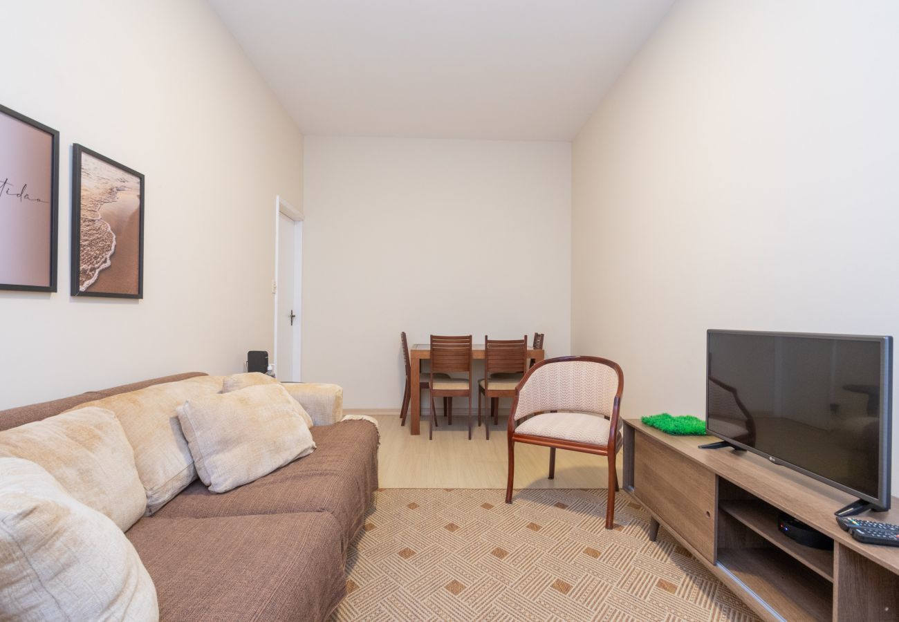 Apartamento em Rio de Janeiro - Sam403|2 quartos no Leme a 2 minutos a pé da praia