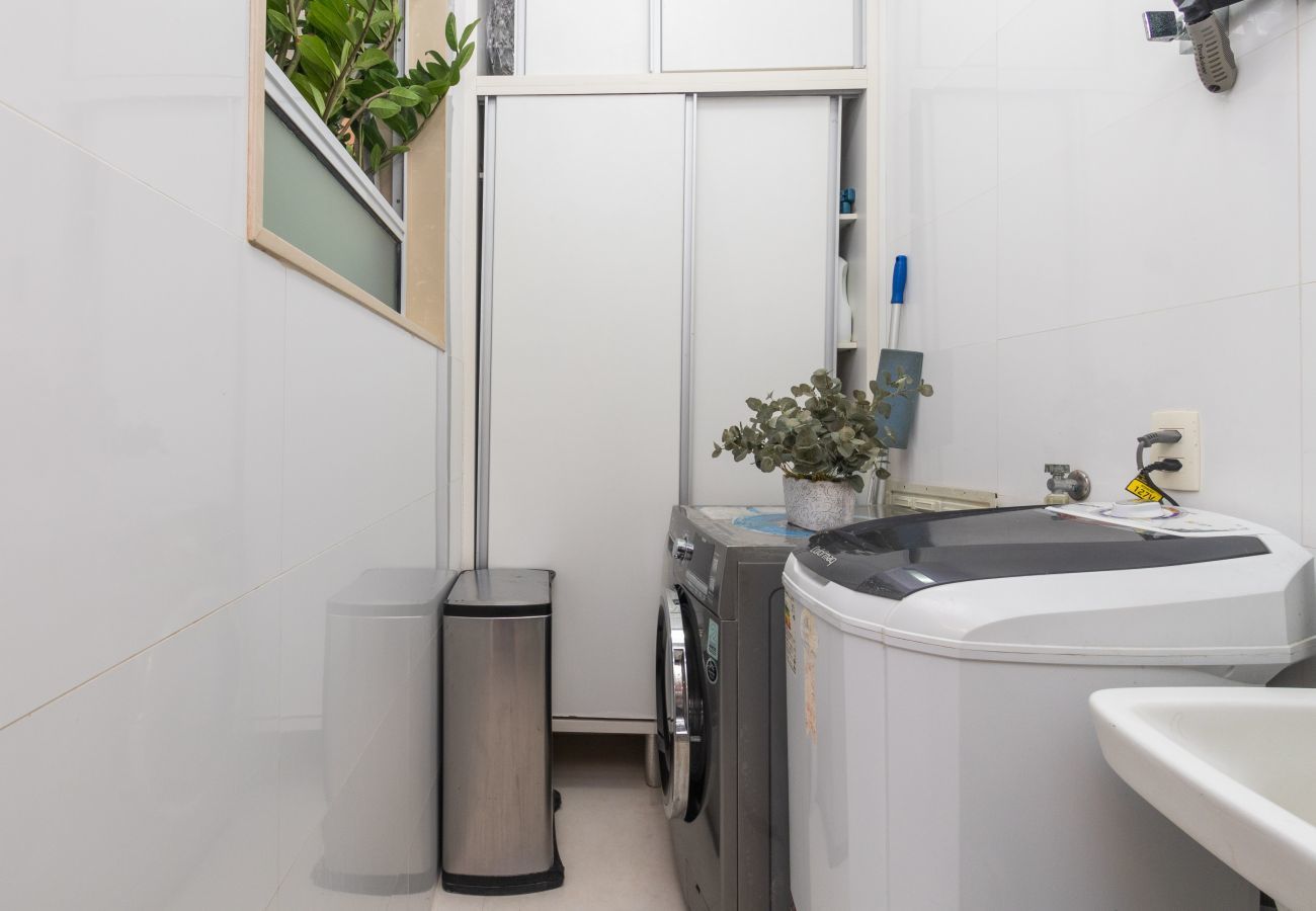Apartamento em Rio de Janeiro - Ata201| Lindo 2 qto no Leblon à 5 minutos da praia