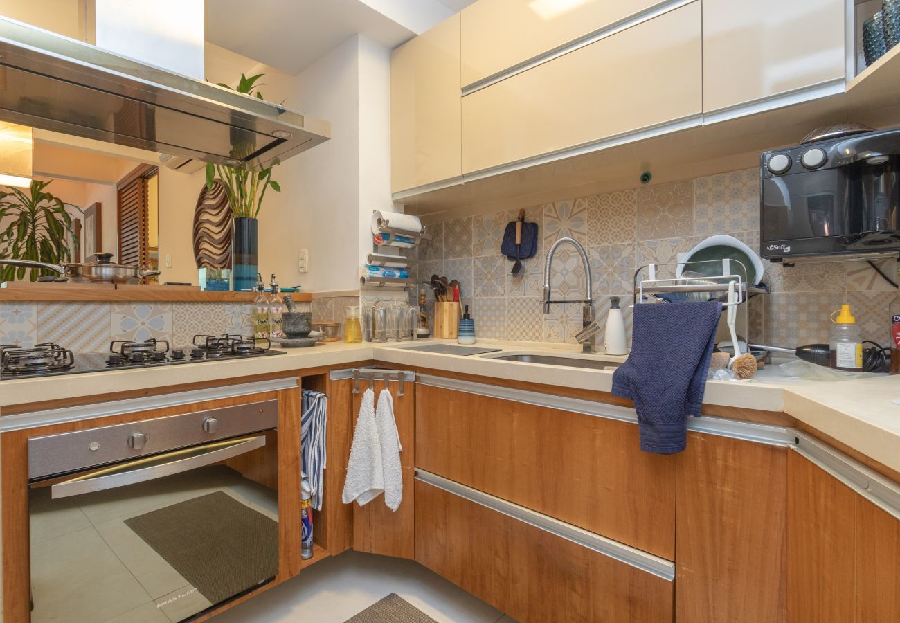 Apartamento em Rio de Janeiro - Ata201| Lindo 2 qto no Leblon à 5 minutos da praia