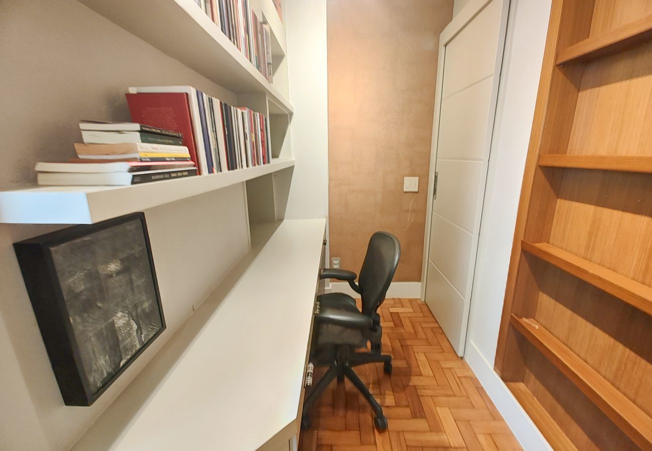 Apartamento em Rio de Janeiro - Igarapava202|2 qts no Leblon, 5 min a pé da praia 