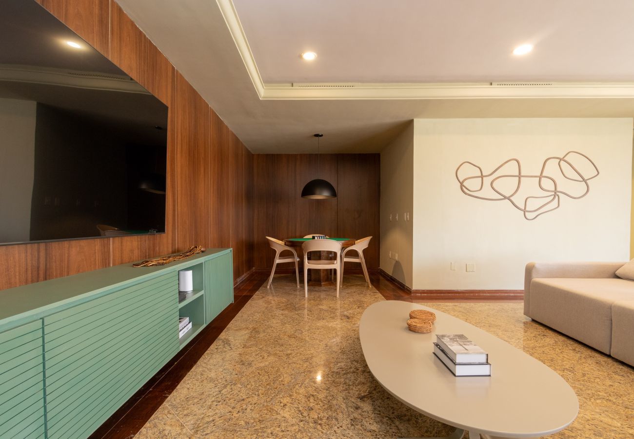Apartamento em Rio de Janeiro - TriplexBarraC1 | Triplex na Barra para 15 pessoas