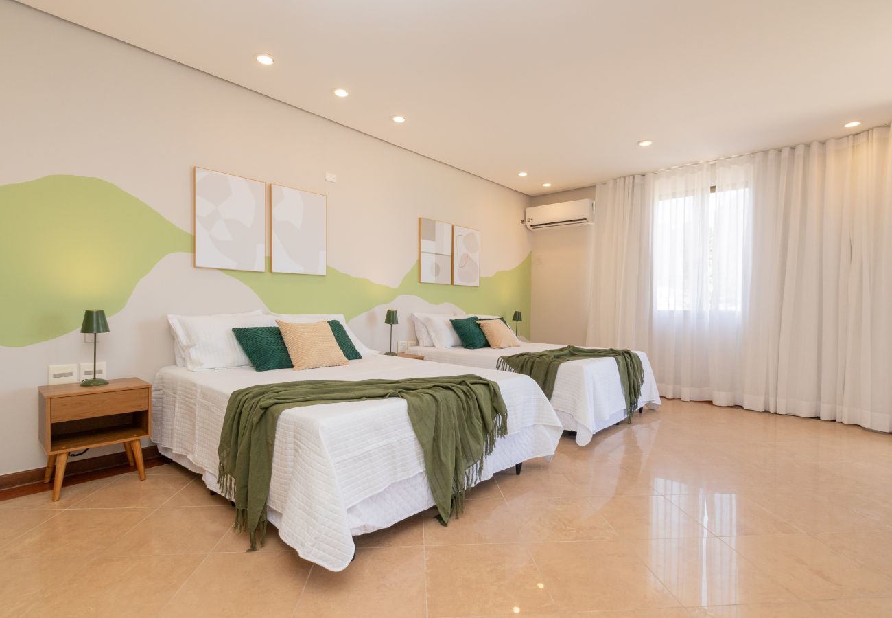 Apartamento em Rio de Janeiro - TriplexBarraC1 | Triplex na Barra para 15 pessoas