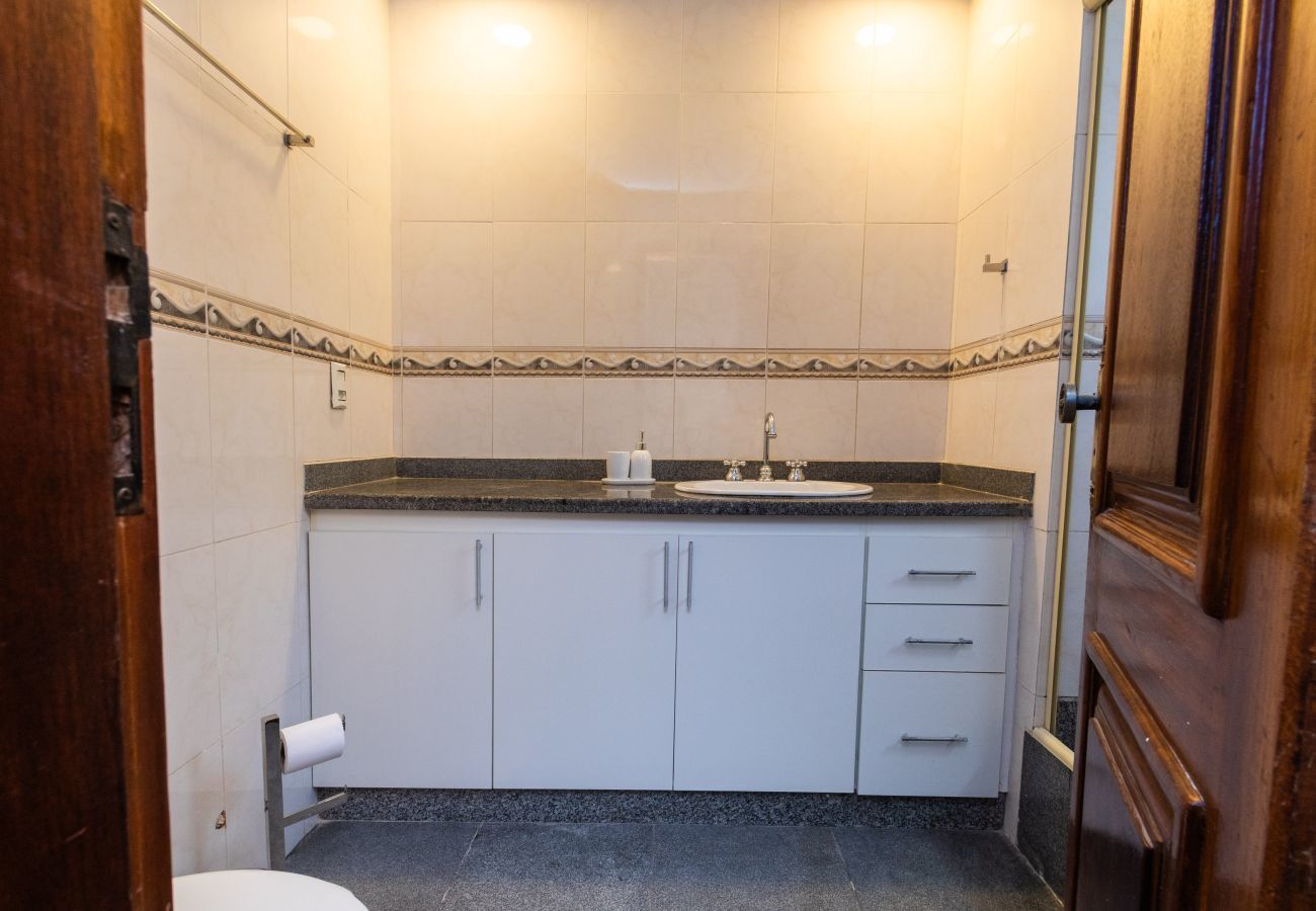 Apartamento em Rio de Janeiro - TriplexBarraC1 | Triplex na Barra para 15 pessoas