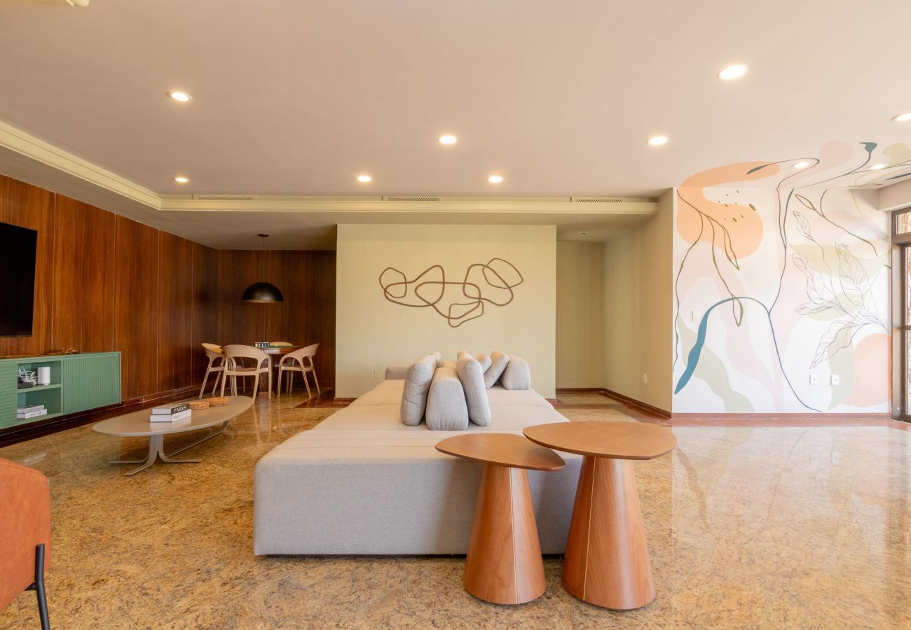 Apartamento em Rio de Janeiro - TriplexBarraC1 | Triplex na Barra para 15 pessoas