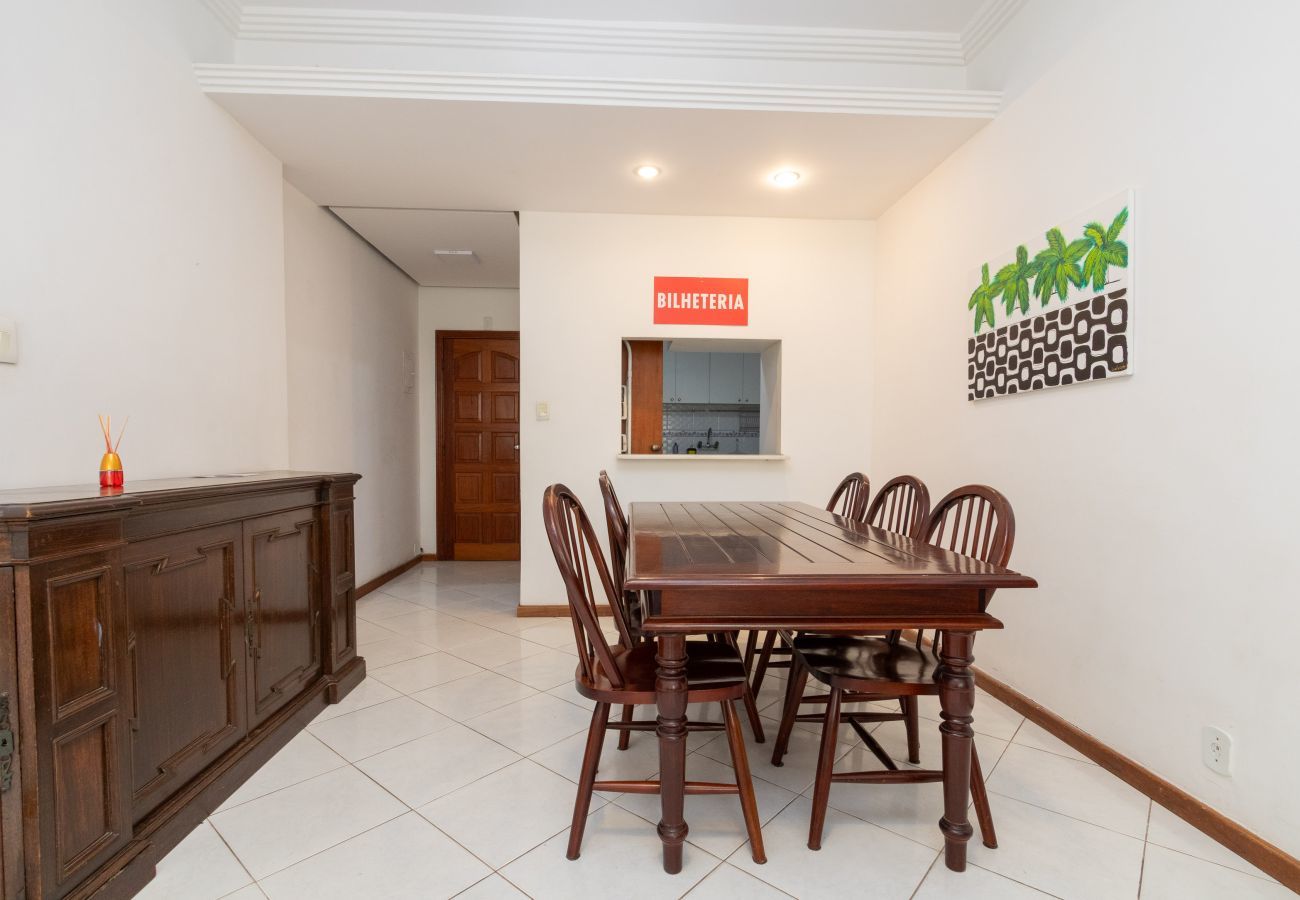 Apartamento em Rio de Janeiro - NS302 |3 quartos em Copacabana a 3 minutos da praia