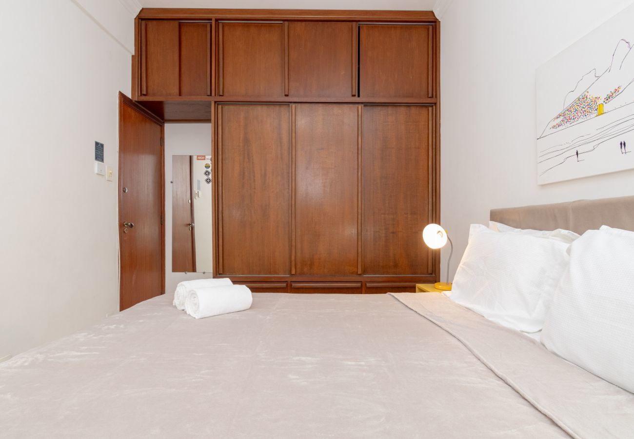 Apartamento em Rio de Janeiro - NS302 |3 quartos em Copacabana a 3 minutos da praia