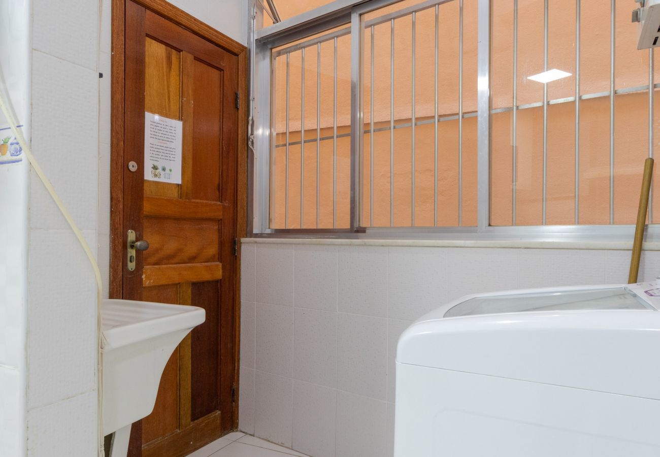 Apartamento em Rio de Janeiro - NS302 |3 quartos em Copacabana a 3 minutos da praia