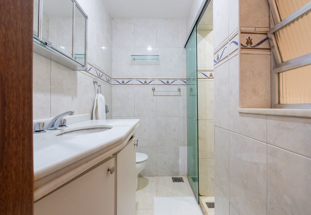 Apartamento em Rio de Janeiro - NS302 |3 quartos em Copacabana a 3 minutos da praia
