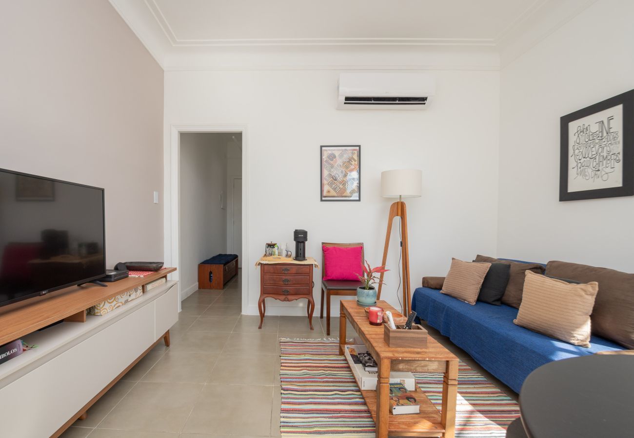 Apartamento em Rio de Janeiro - Jul1003|Lindo apto em Copacabana, 5 min do Posto 6