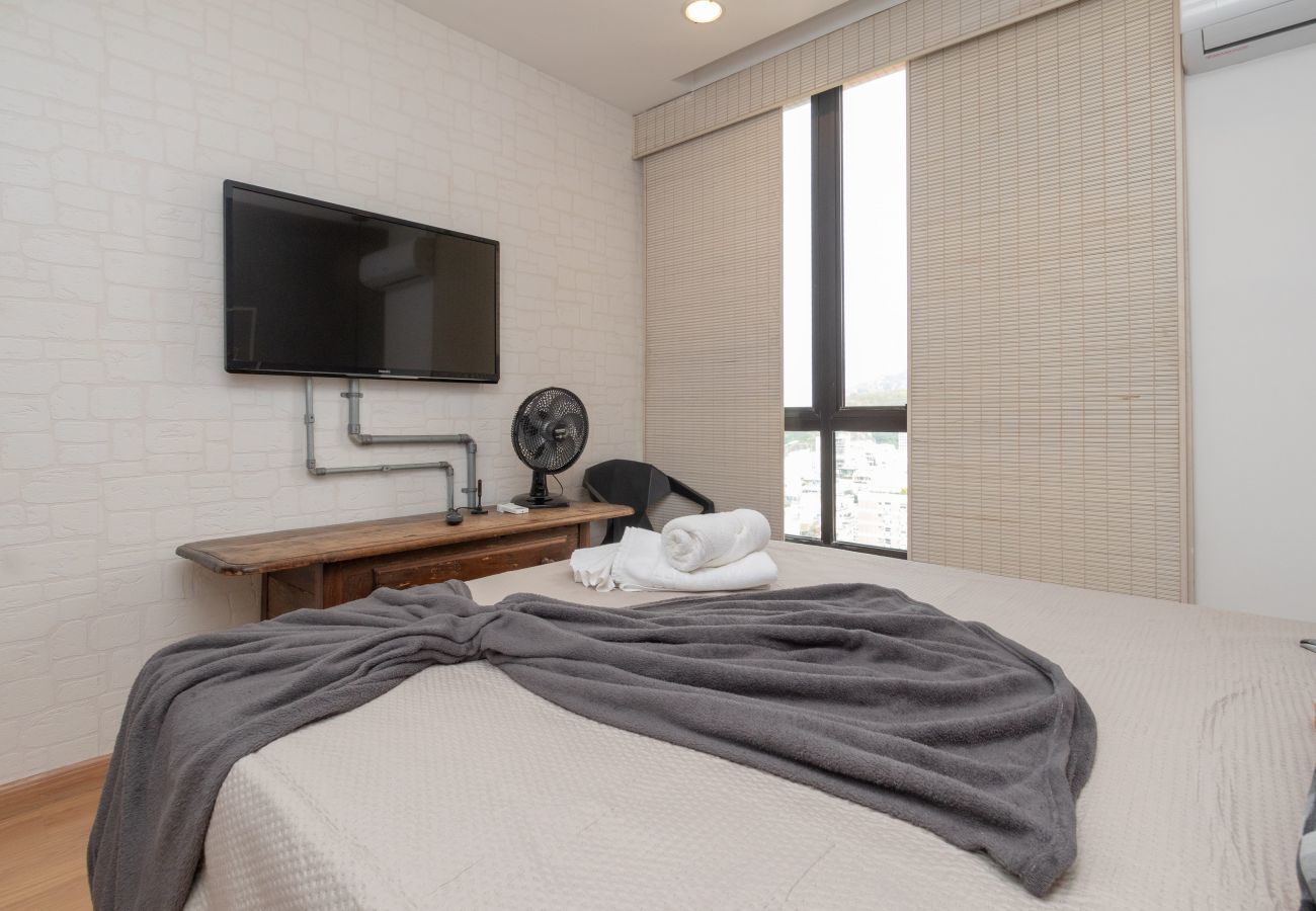 Apart-hotel em Rio de Janeiro - Lira1704|Flat no Leblon c/piscina a 2 min da praia
