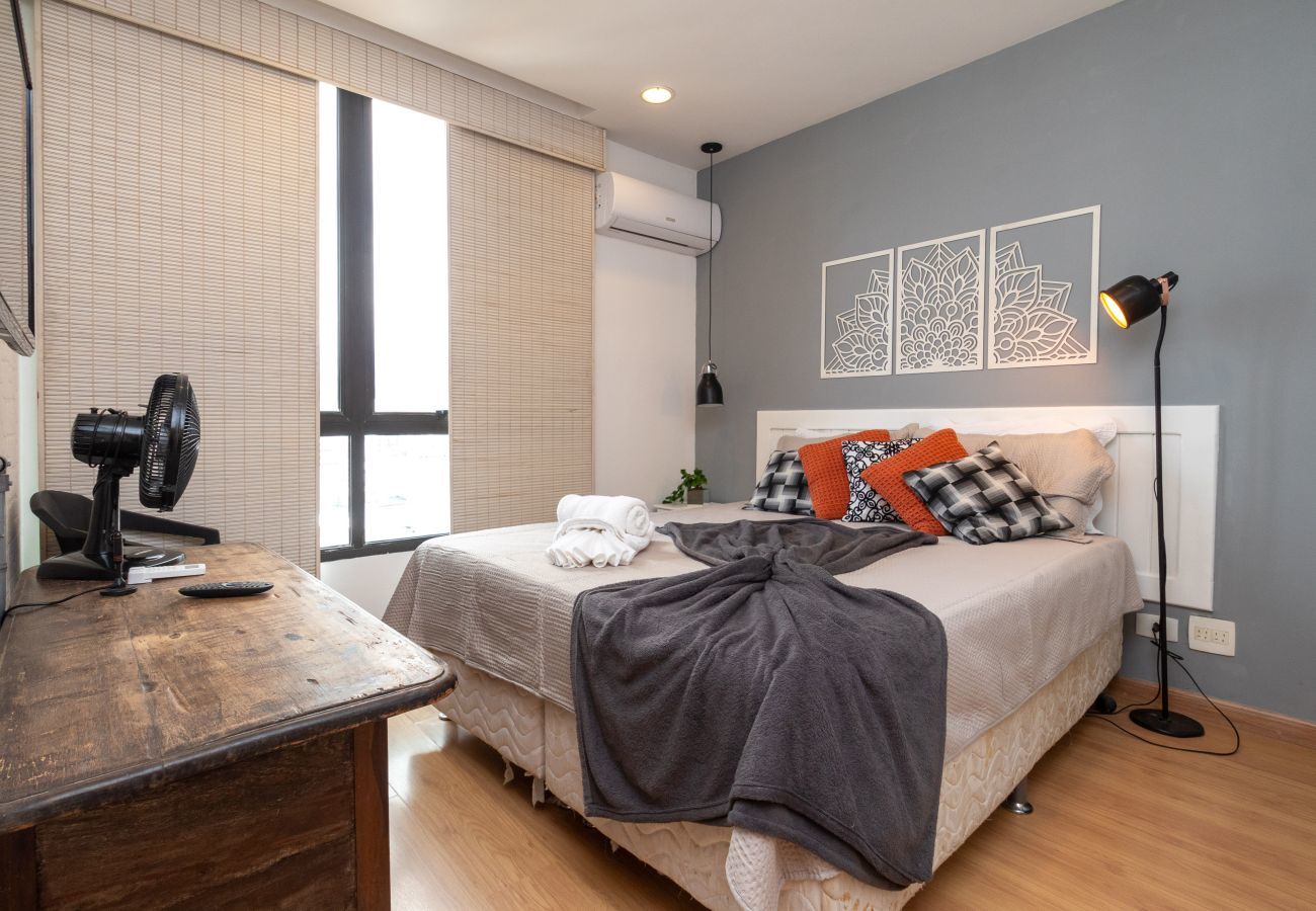 Apart-hotel em Rio de Janeiro - Lira1704|Flat no Leblon c/piscina a 2 min da praia