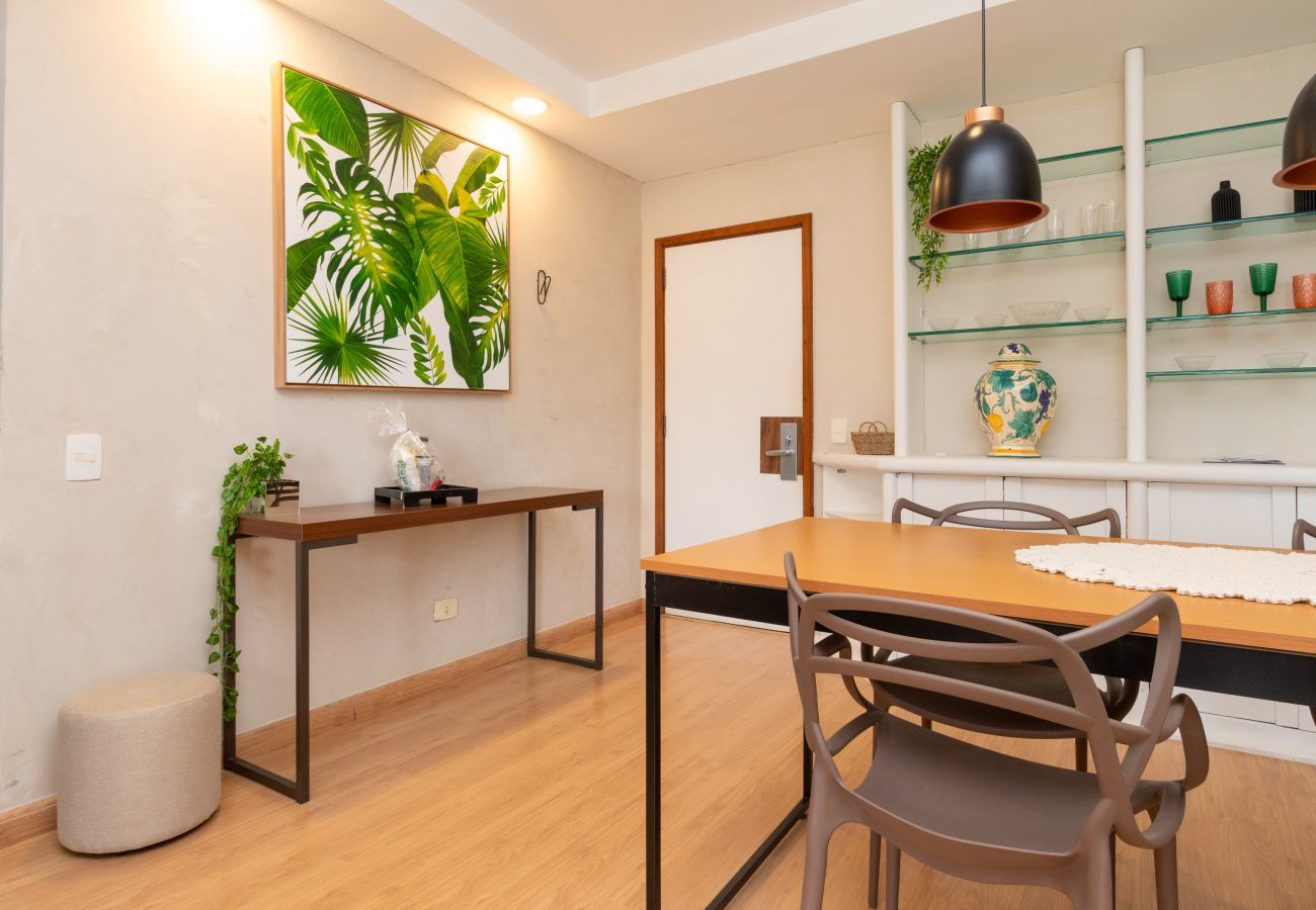 Apart-hotel em Rio de Janeiro - Lira1704|Flat no Leblon c/piscina a 2 min da praia