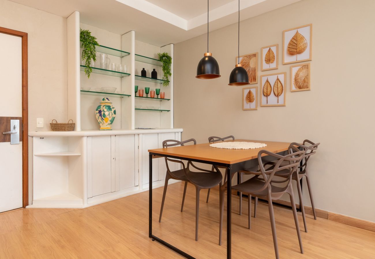 Apart-hotel em Rio de Janeiro - Lira1704|Flat no Leblon c/piscina a 2 min da praia