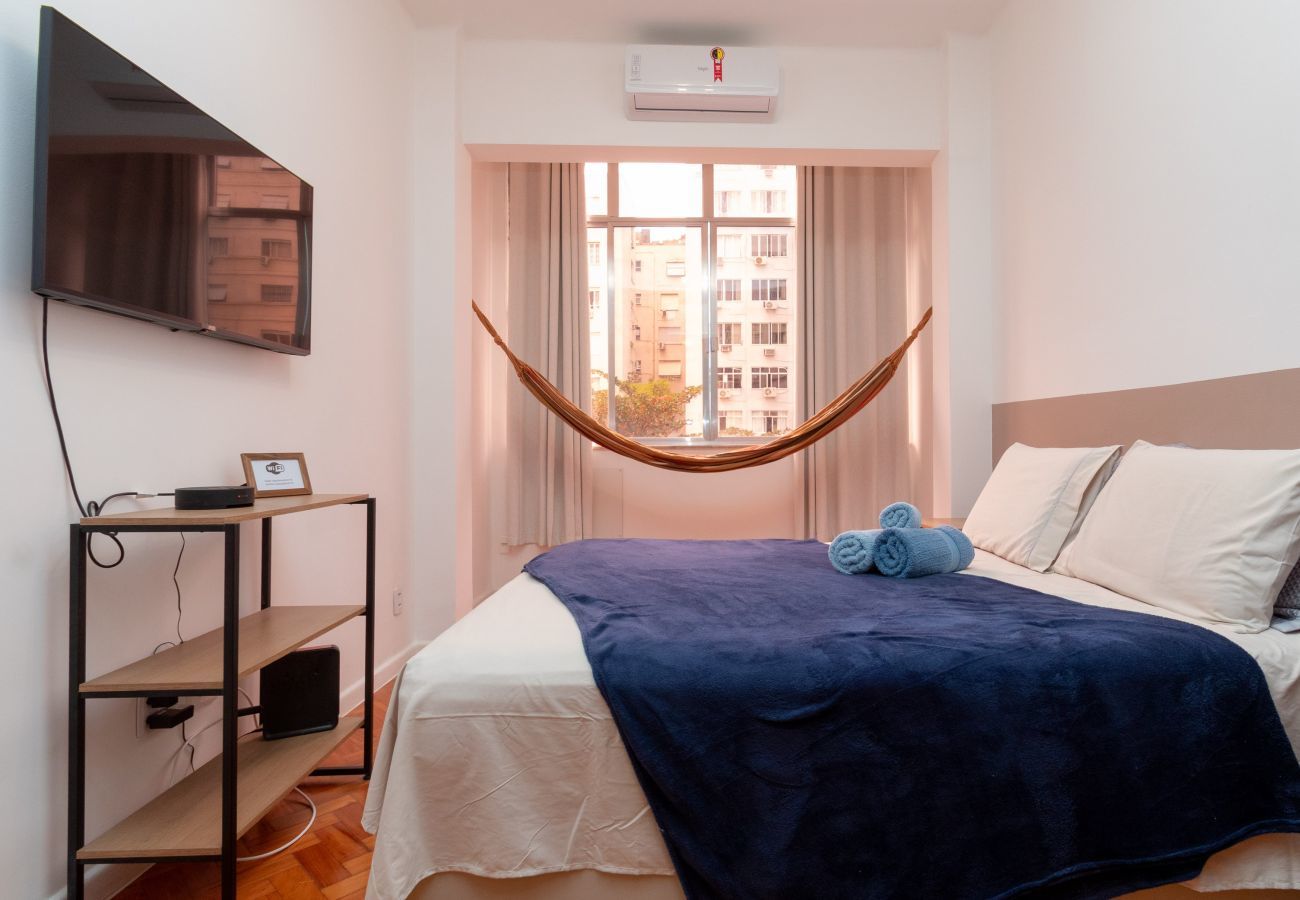 Apartamento em Rio de Janeiro - PLA718| Studio, 300 metros da praia de Copacabana