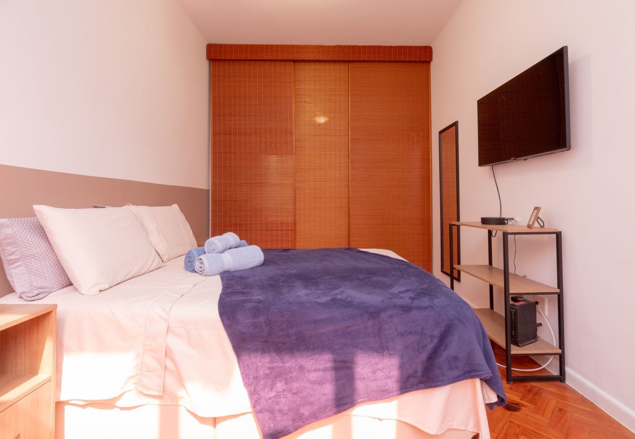 Apartamento em Rio de Janeiro - PLA718| Studio, 300 metros da praia de Copacabana