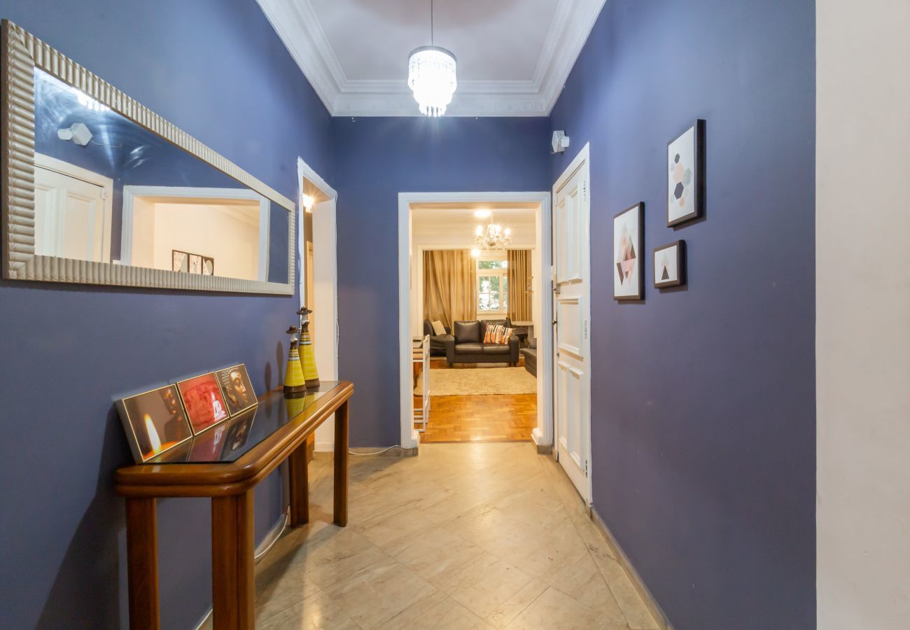 Apartment in Rio de Janeiro - 2 minutes from Copacabana beach | A306