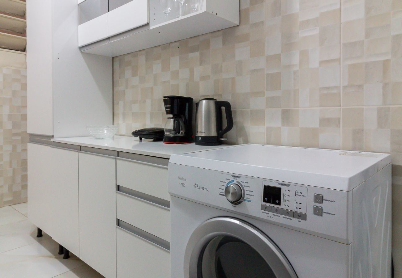 Apartment in Rio de Janeiro - Flat in Copacabana 4 minutes from the beach | SF704 