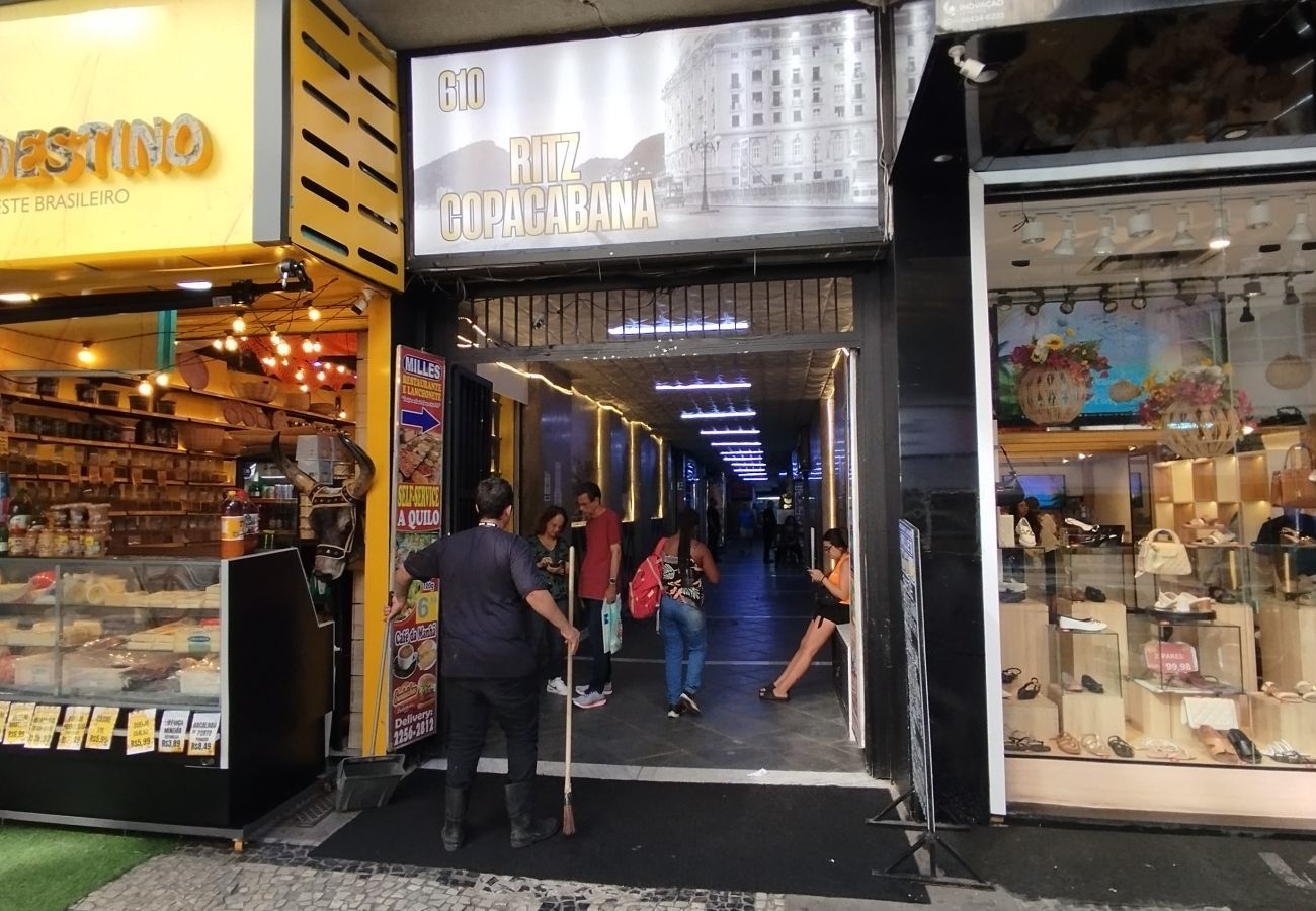 Studio in Rio de Janeiro - 5 minutes from Copacabana beach | NSC1109