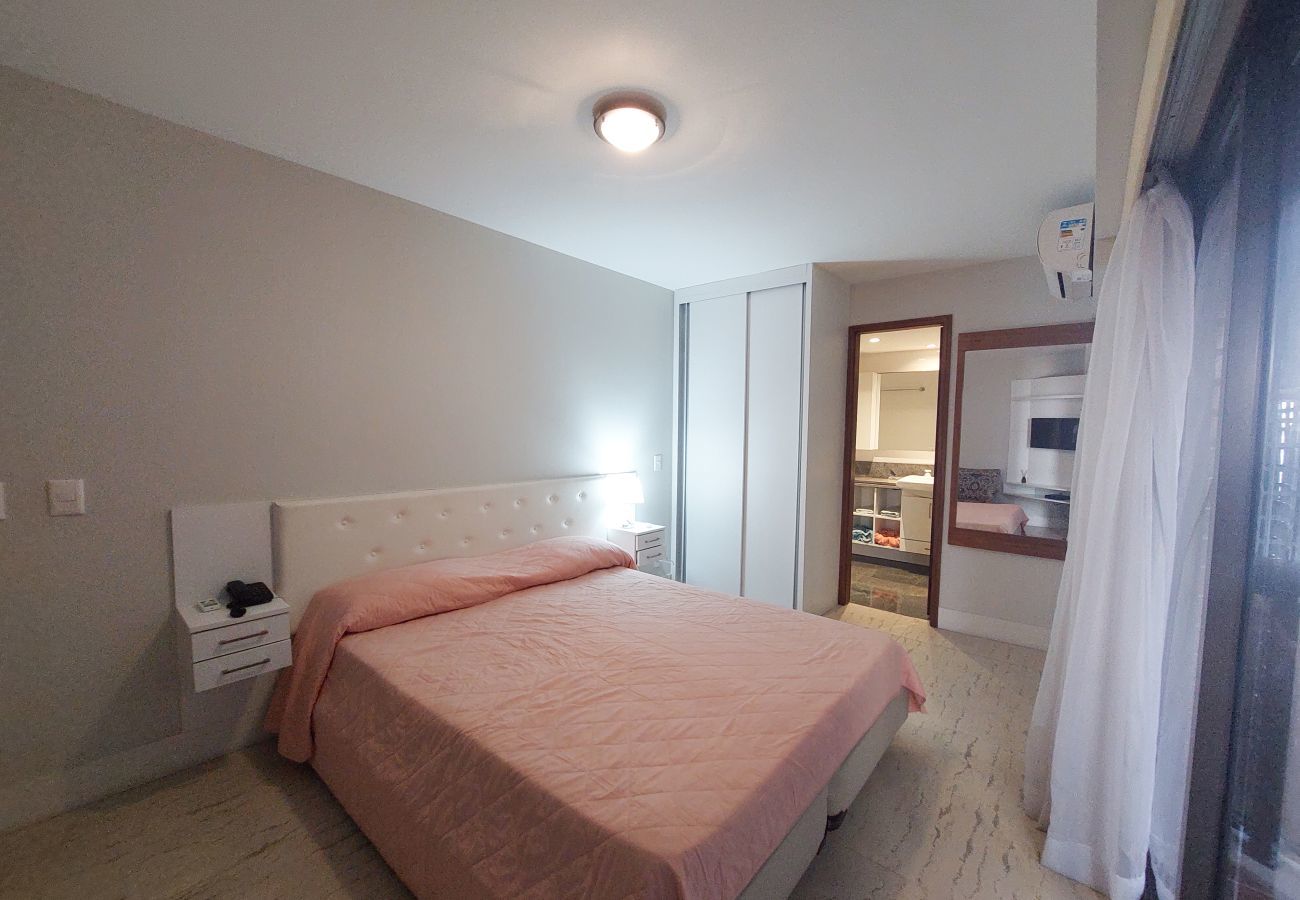Aparthotel in Rio de Janeiro - SOU403| Flat de 2 quartos na Praia de Ipanema