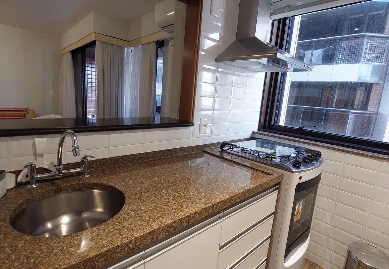 Aparthotel in Rio de Janeiro - SOU403| Flat de 2 quartos na Praia de Ipanema