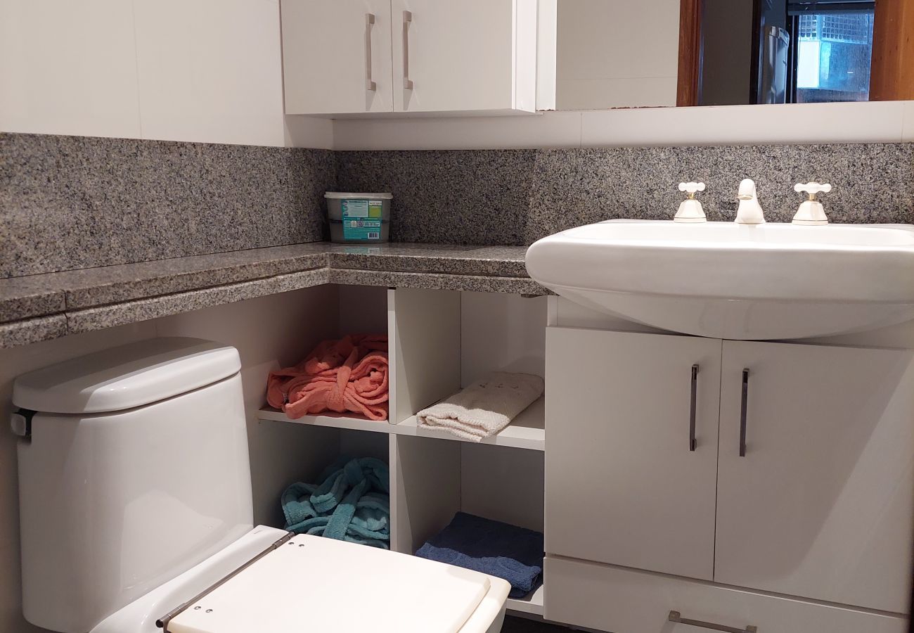Aparthotel in Rio de Janeiro - SOU403| Flat de 2 quartos na Praia de Ipanema