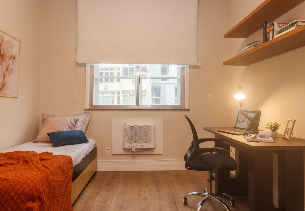 Apartment in Rio de Janeiro - Brt401A| 3 quartos em Copacabana, 9 min do Posto 4