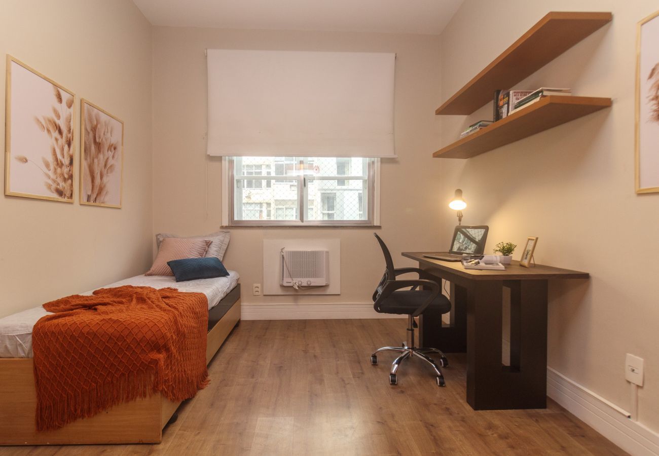 Apartment in Rio de Janeiro - Brt401A| 3 quartos em Copacabana, 9 min do Posto 4