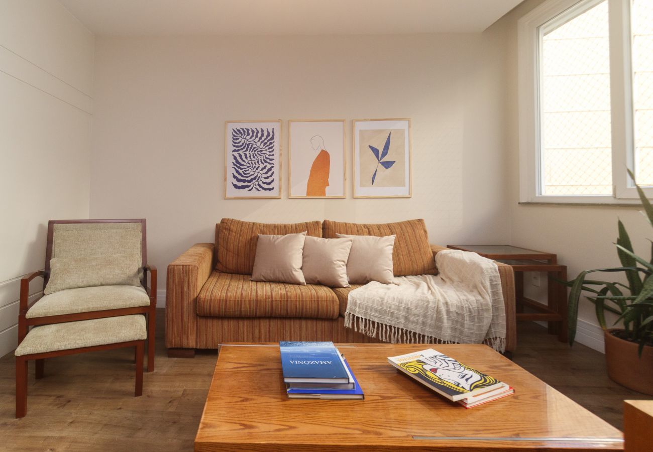 Apartment in Rio de Janeiro - Brt401A| 3 quartos em Copacabana, 9 min do Posto 4