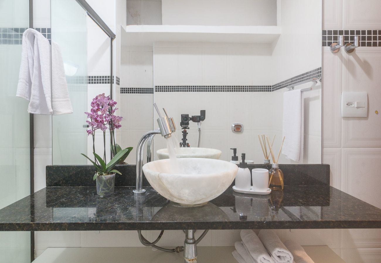 Apartment in Rio de Janeiro - Brt401A| 3 quartos em Copacabana, 9 min do Posto 4